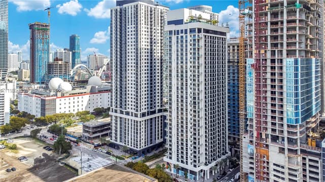 11 NE 6 Street # 2201, Miami FL 33132 - Miami, FL - Photo 3