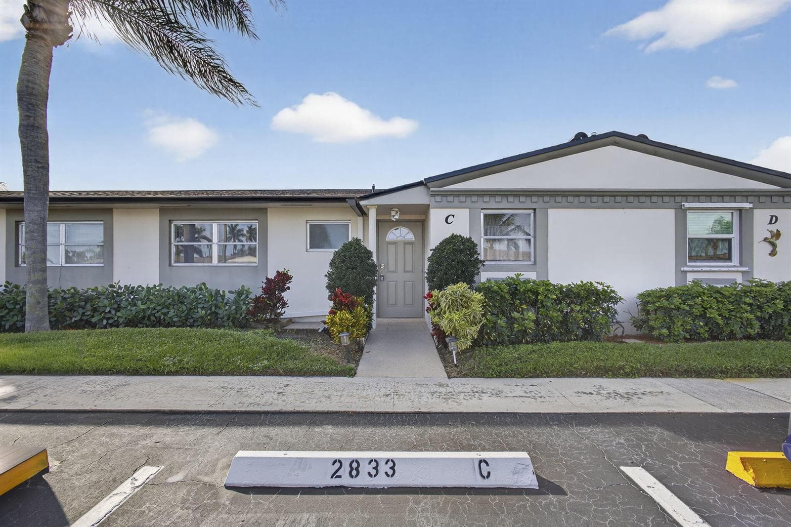 2833 Crosley Drive W # C, West Palm Beach FL 33415 - West Palm Beach, FL - Photo 1