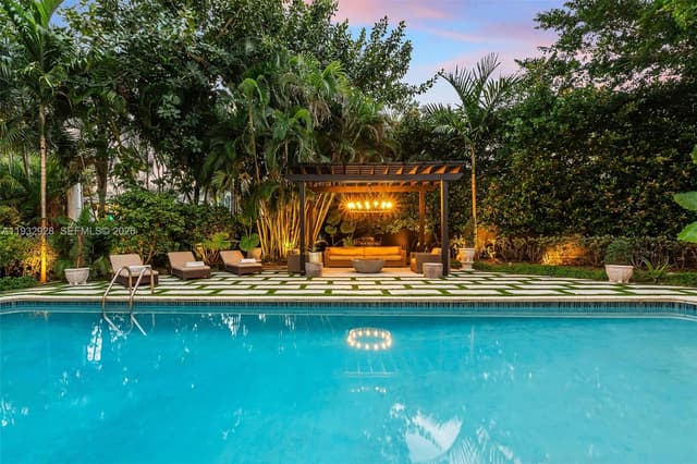 680 Buttonwood Ln, Miami FL 33137 - Miami, FL - Photo 2