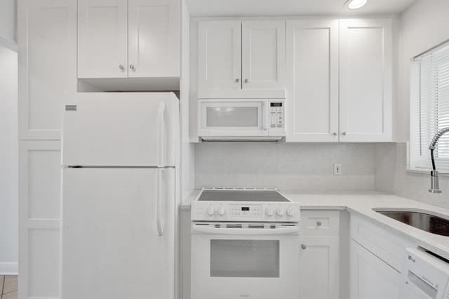 2311 NE 36th Street # 2f, Lighthouse Point FL 33064 - Lighthouse Point, FL - Photo 6