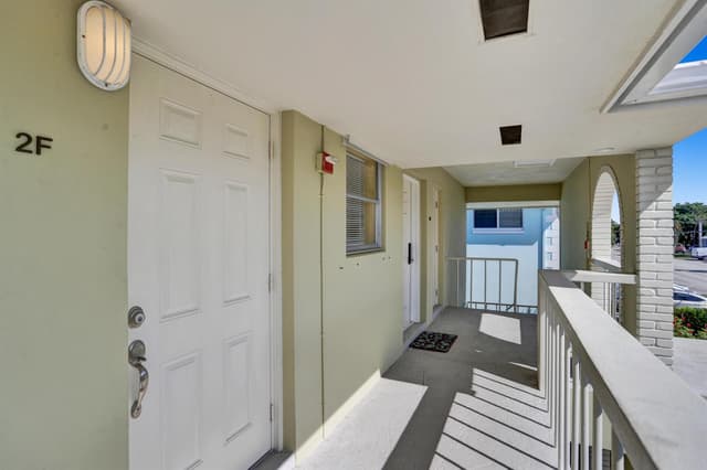 2311 NE 36th Street # 2f, Lighthouse Point FL 33064 - Lighthouse Point, FL - Photo 3