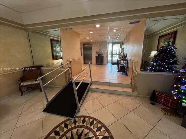 2500 NE 48th Ln # 507, Fort Lauderdale FL 33308 - Fort Lauderdale, FL - Photo 3
