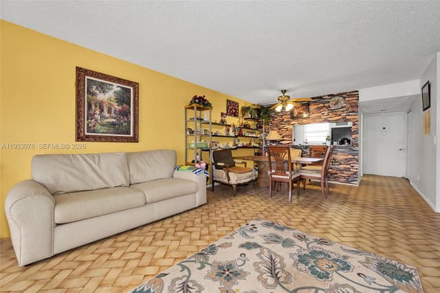 12027 S Greenway Cir # 206, Royal Palm Beach FL 33411 - Royal Palm Beach, FL - Photo 5