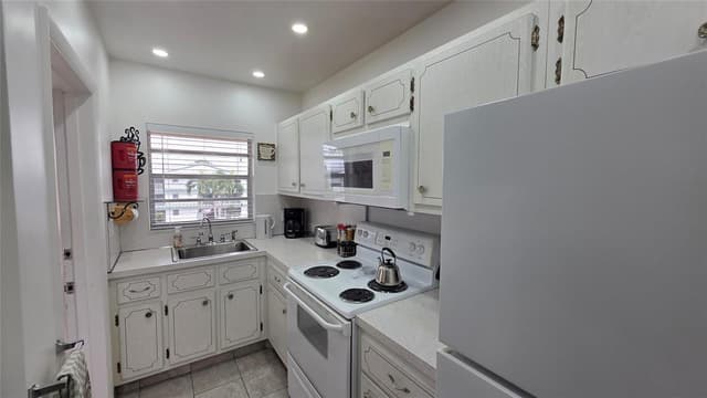 5300 Washington Street # L338, Hollywood FL 33021 - Hollywood, FL - Photo 2