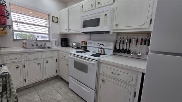 5300 Washington Street # L338, Hollywood FL 33021 - Hollywood, FL - Photo 3