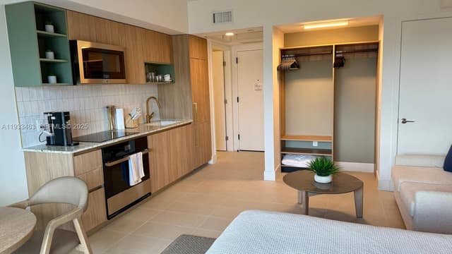 159 NE 6th St # 4010, Miami FL 33132 - Miami, FL - Photo 2