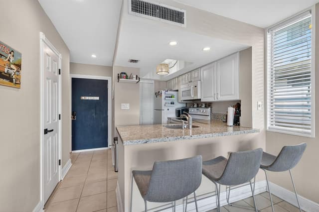 1531 SE 15th # 6, Fort Lauderdale FL 33316 - Fort Lauderdale, FL - Photo 3