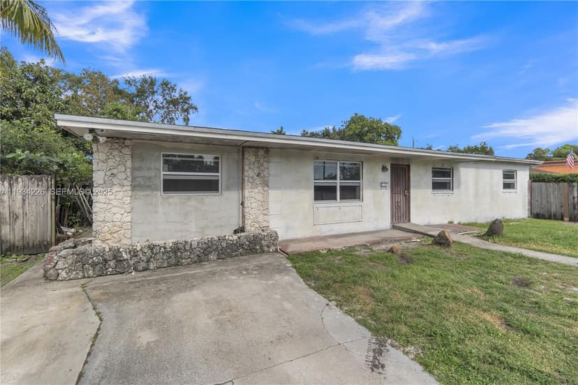 1361 NW 111th St, Miami FL 33167