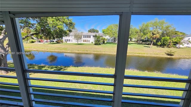 158 Prescott H # 158, Deerfield Beach FL 33442 - Deerfield Beach, FL - Photo 2