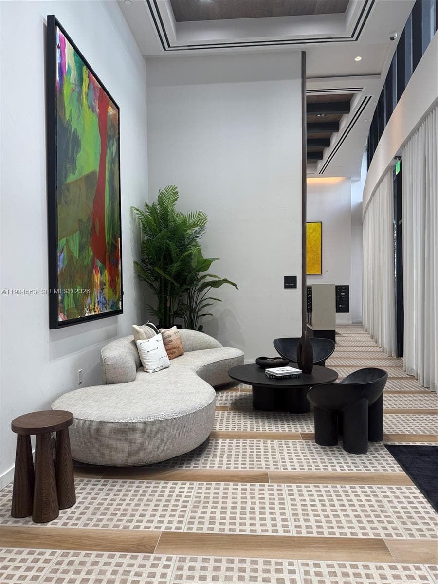 225 N Miami ave # 501, Miami FL 33128