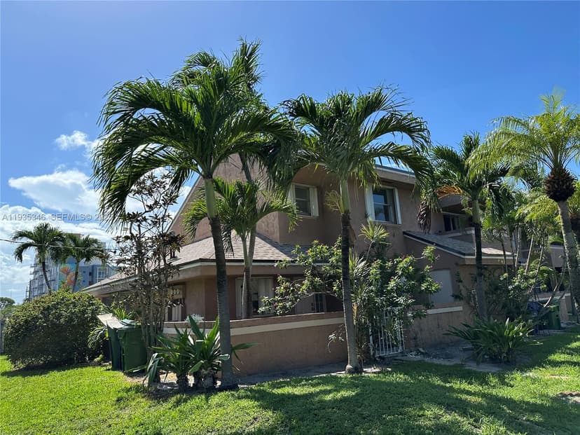 708 SE 3rd Ave Ext # 201, Hallandale Beach FL 33009