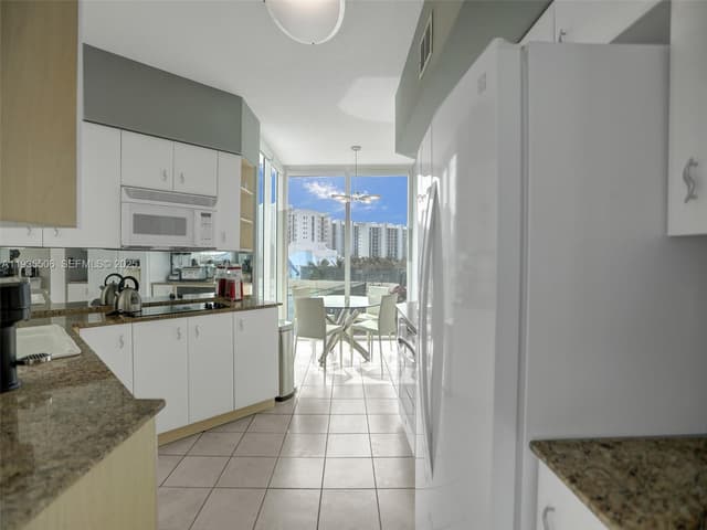 3370 Hidden Bay Dr # 508, Aventura FL 33180 - Aventura, FL - Photo 7