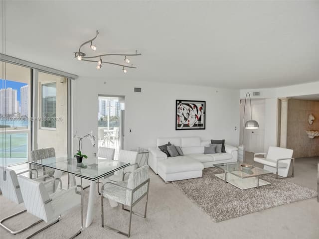 3370 Hidden Bay Dr # 508, Aventura FL 33180 - Aventura, FL - Photo 3