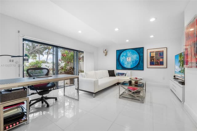 7075 SW 67th Ave # 14, South Miami FL 33143 - South Miami, FL - Photo 6