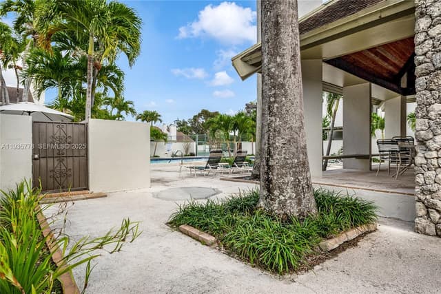 7075 SW 67th Ave # 14, South Miami FL 33143 - South Miami, FL - Photo 3