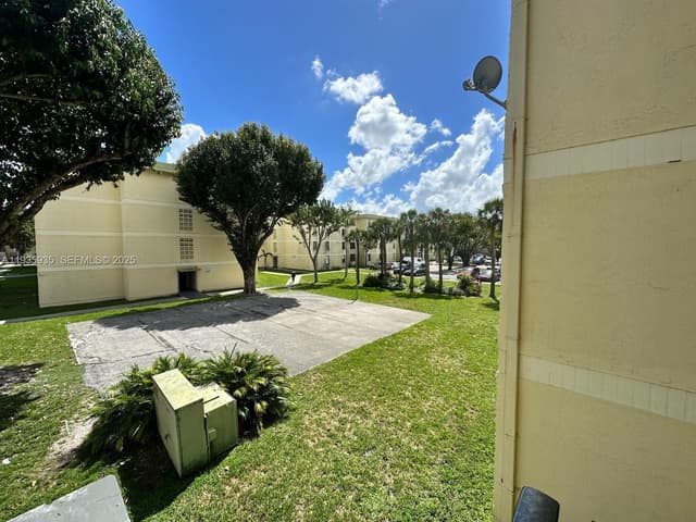 1875 W 56th St # 301, Hialeah FL 33012 - Hialeah, FL - Photo 2