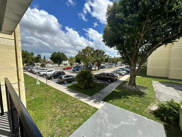 1875 W 56th St # 301, Hialeah FL 33012 - Hialeah, FL - Photo 3