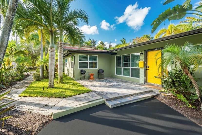 801 NW 24th St, Wilton Manors FL 33311