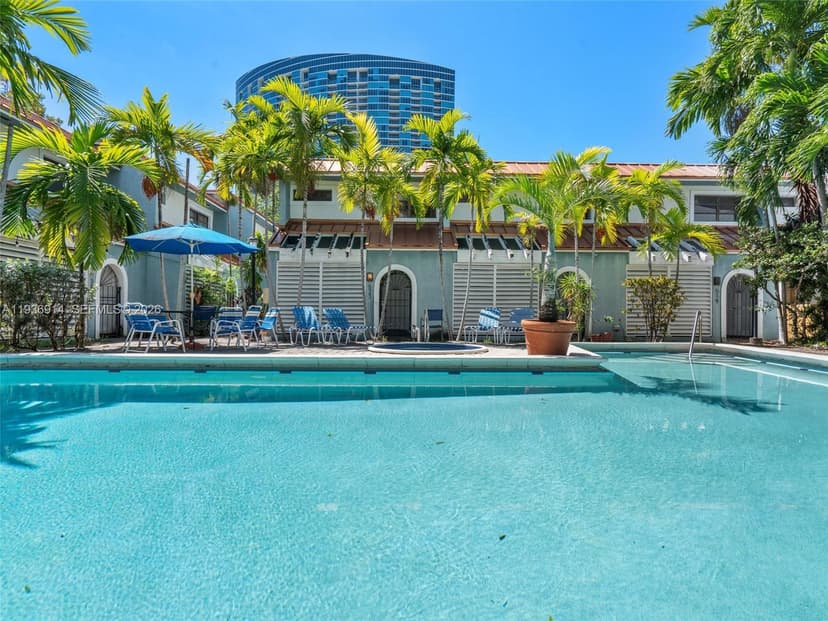 523 NE 38th St # 6, Miami FL 33137