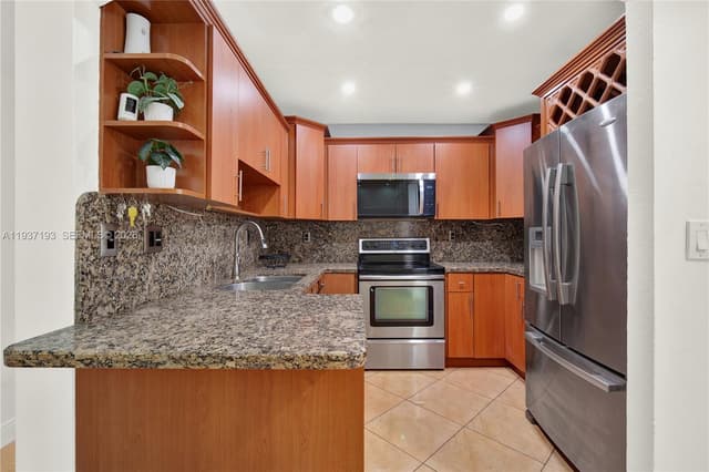 5665 W 20th Ave # 415, Hialeah FL 33012 - Hialeah, FL - Photo 3