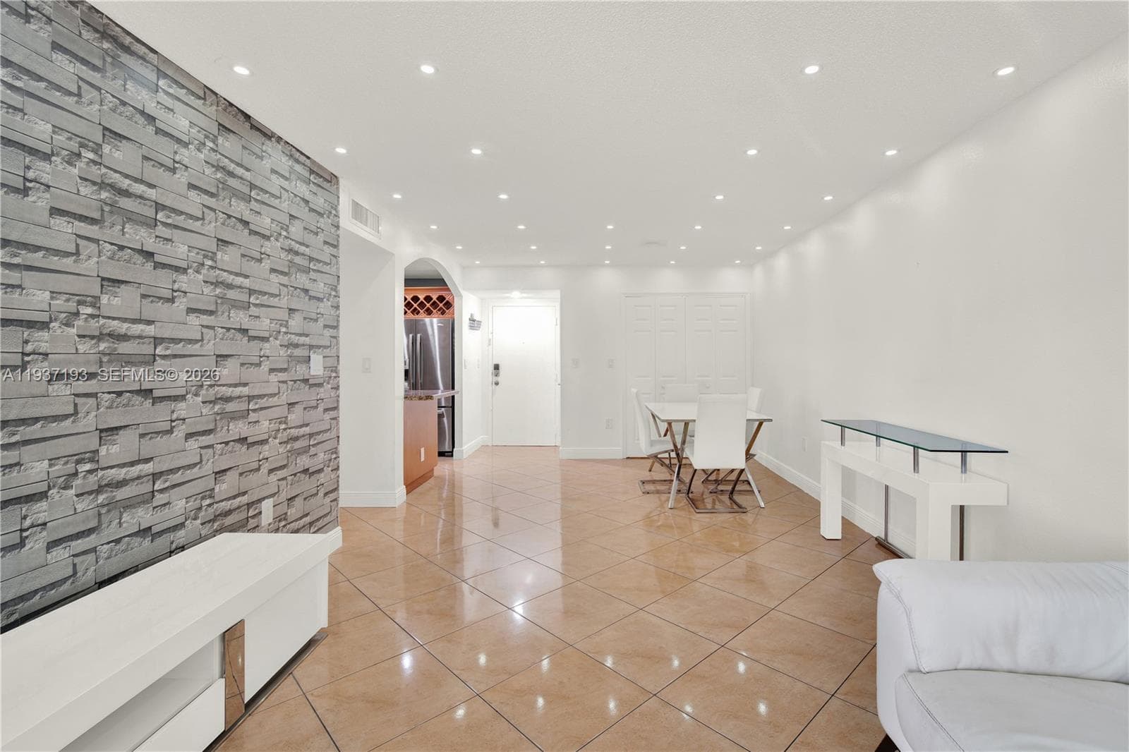 5665 W 20th Ave # 415, Hialeah FL 33012 - Hialeah, FL - Photo 1