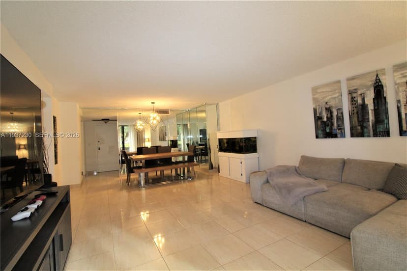 2500 Parkview Dr # 315, Hallandale Beach FL 33009