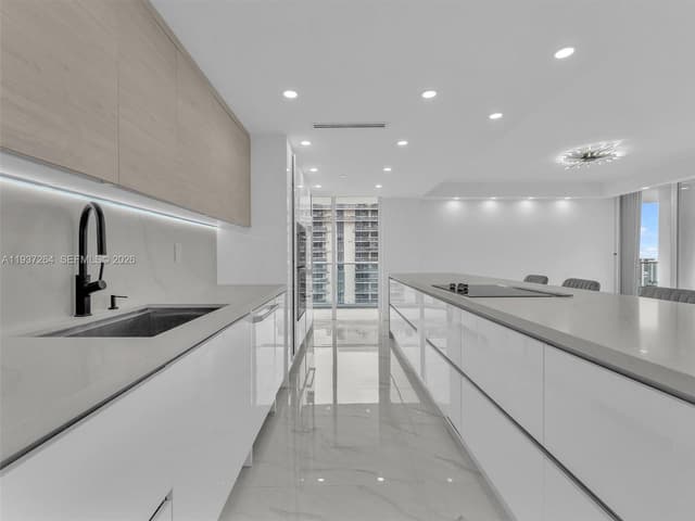 19707 Turnberry way # 25D, Aventura FL 33180 - Aventura, FL - Photo 6