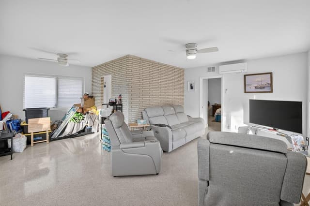4436 Seagrape Drive, Lauderdale By The Sea FL 33308 - Lauderdale By The Sea, FL - Photo 4