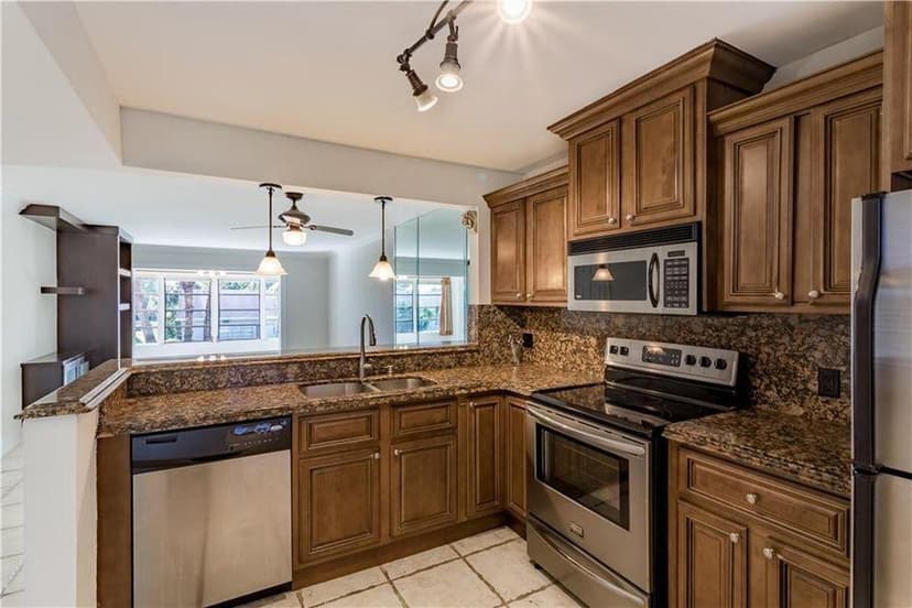 2800 Fiore Way # 2060, Delray Beach FL 33445