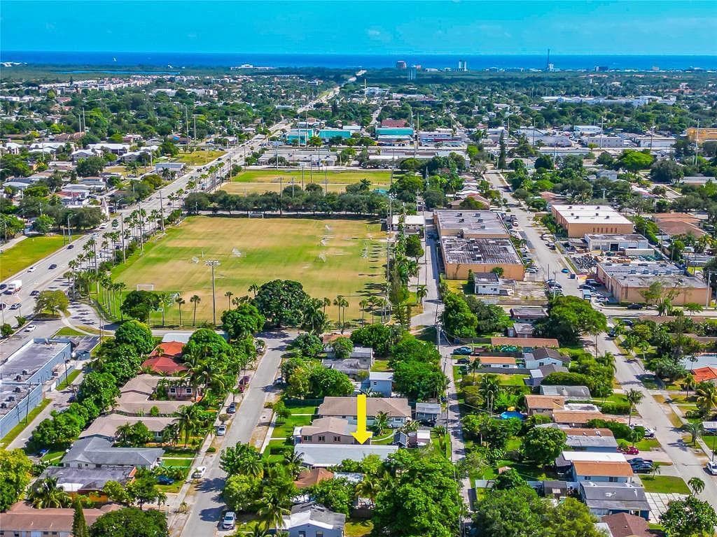 2432 Sherman Street, Hollywood FL 33020