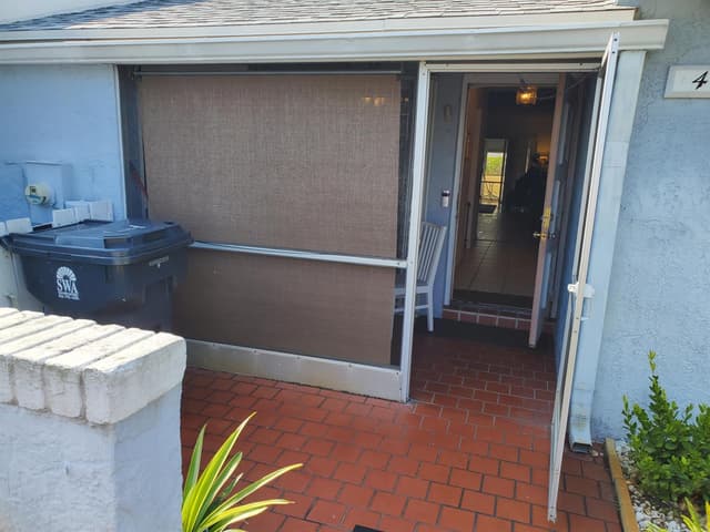 4195 Lucerne Villas Lane, Lake Worth FL 33467 - Lake Worth, FL - Photo 4