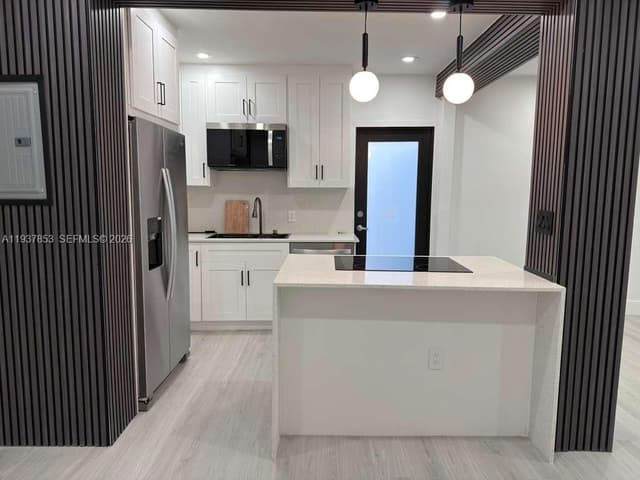 854 NW 76th St, Miami FL 33150 - Miami, FL - Photo 7