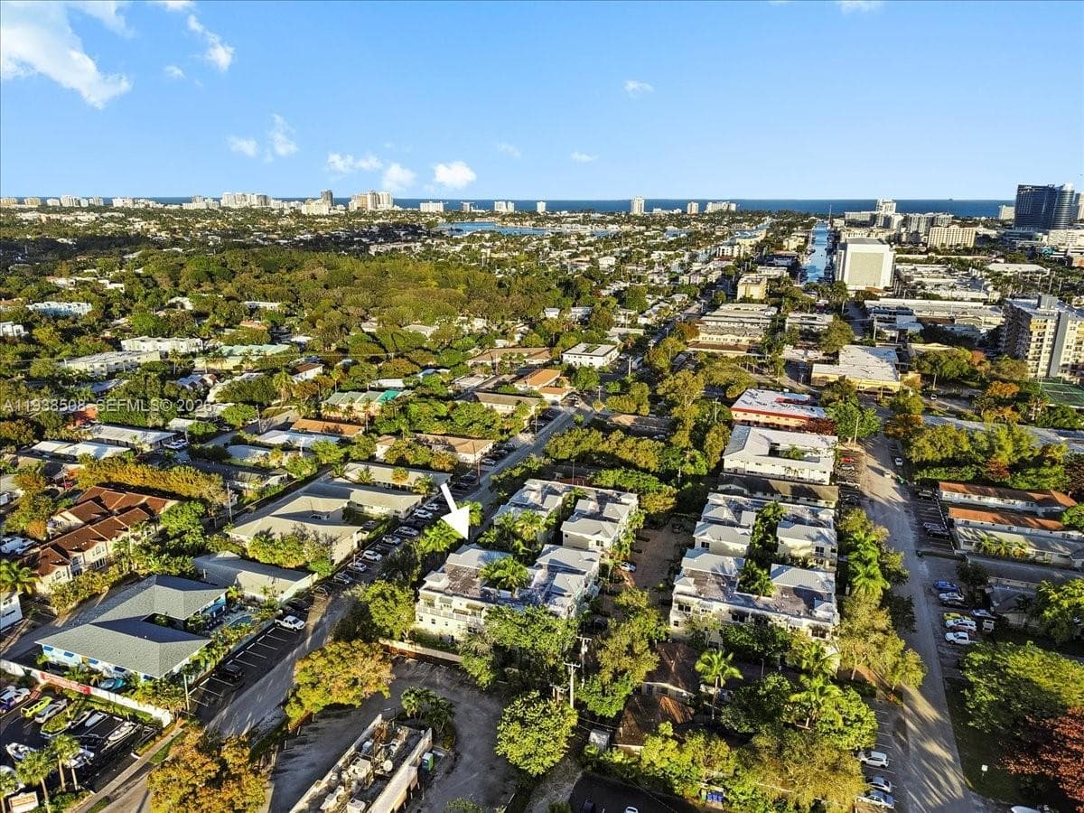 630 SE 15th St # 3, Fort Lauderdale FL 33316