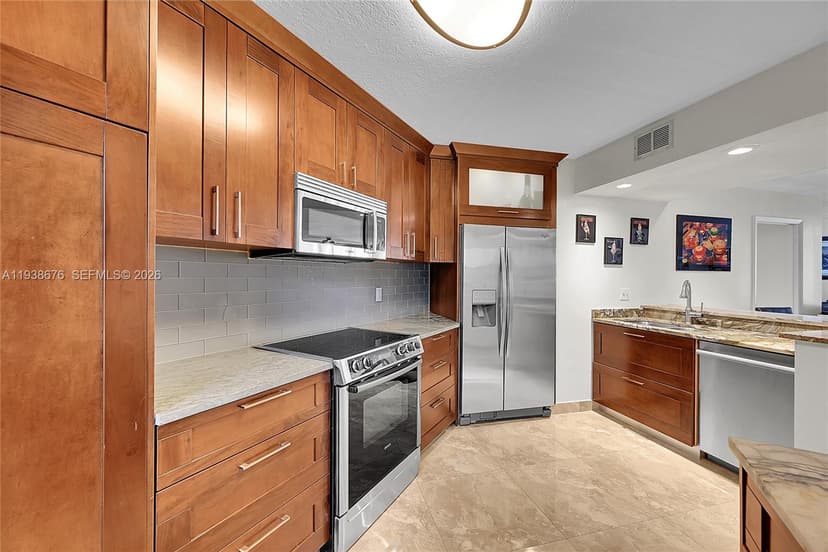 10501 W Broward Blvd # 311, Plantation FL 33324