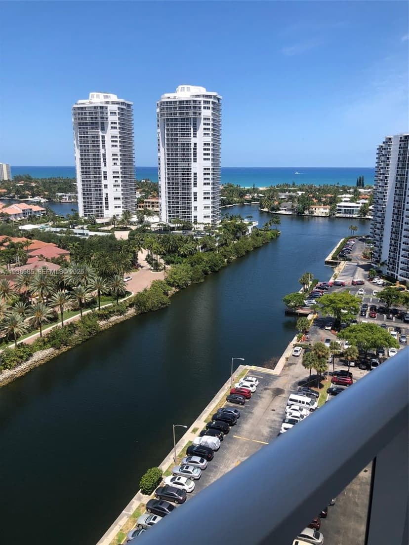 3701 N Country Club Dr # 1901, Aventura FL 33180