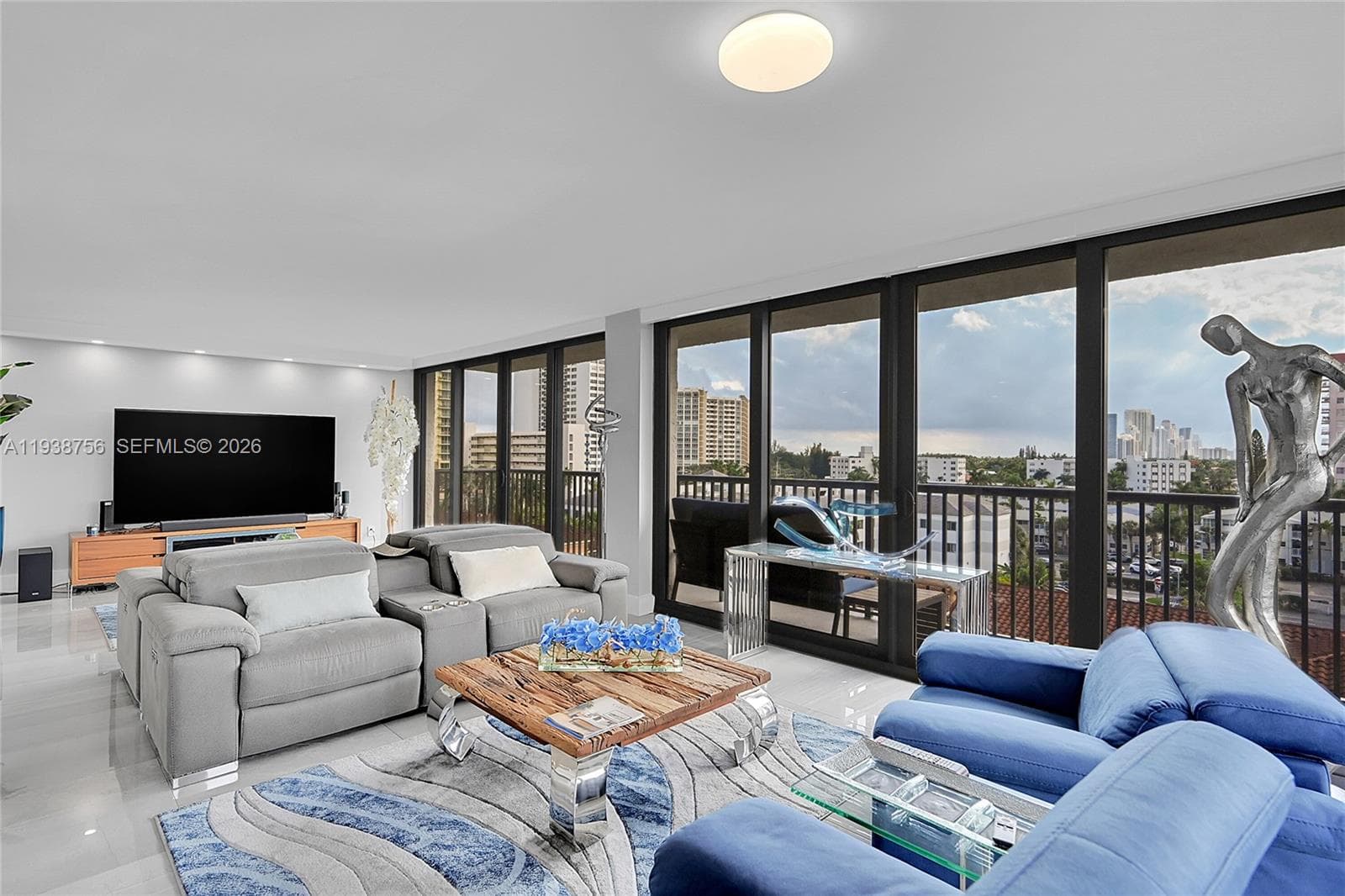 2049 S Ocean Dr # 701, Hallandale Beach FL 33009