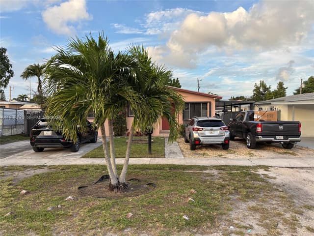 17 E 50th Pl, Hialeah FL 33013 - Hialeah, FL - Photo 5