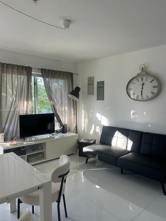 801 15th St # 202, Miami Beach FL 33139 - Miami Beach, FL - Photo 3