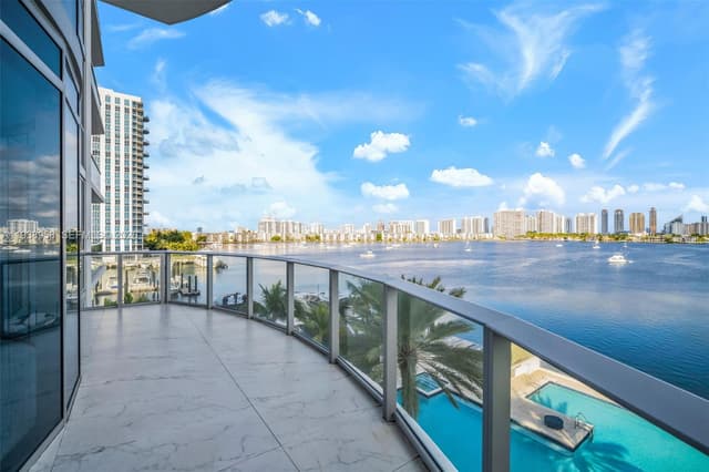 17111 Biscayne Blvd # 411, North Miami Beach FL 33160 - North Miami Beach, FL - Photo 3