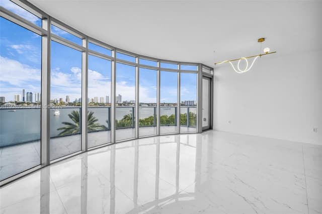 17111 Biscayne Blvd # 411, North Miami Beach FL 33160 - North Miami Beach, FL - Photo 5