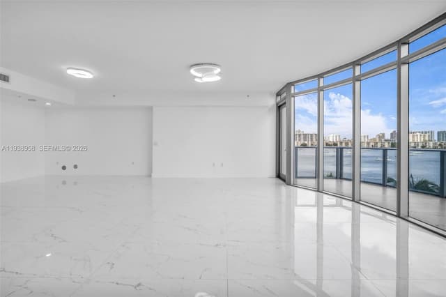 17111 Biscayne Blvd # 411, North Miami Beach FL 33160 - North Miami Beach, FL - Photo 4