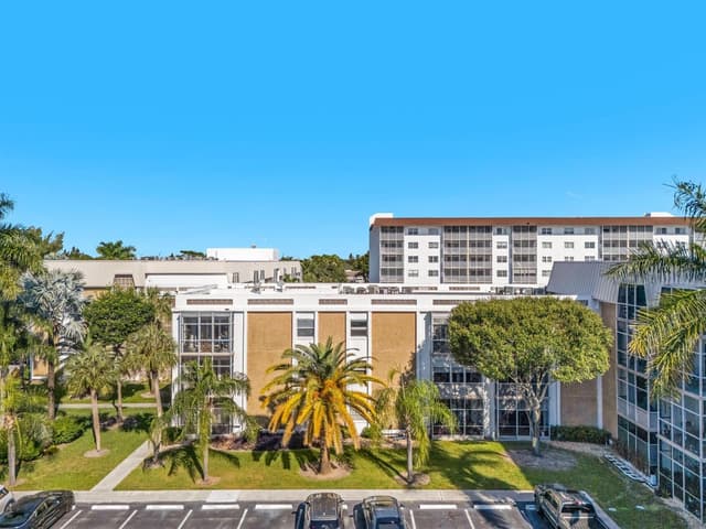 3020 NE 16th Avenue # 105, Oakland Park FL 33334 - Oakland Park, FL - Photo 4