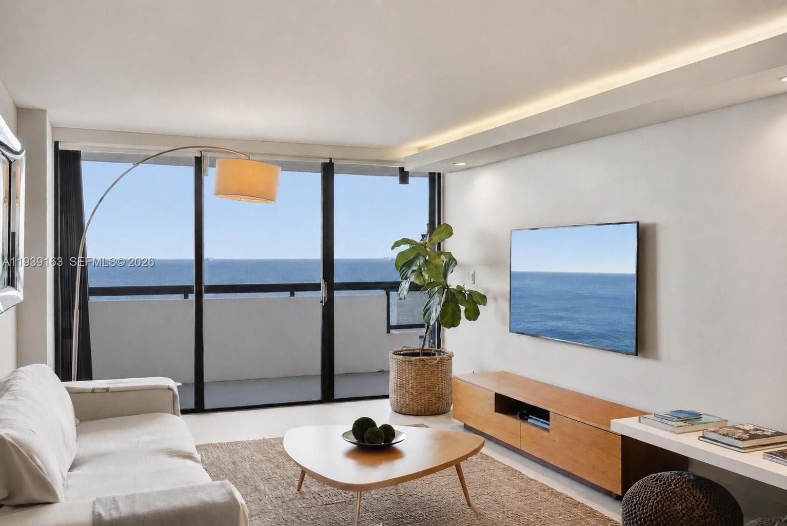 2555 Collins Ave # 2105, Miami Beach FL 33140