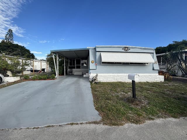 4912 NW 3rd Ave, Lot 940, Deerfield Beach FL 33064 - Deerfield Beach, FL - Photo 2