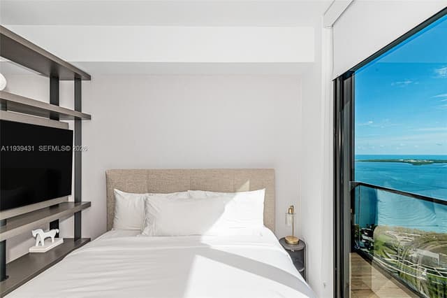 398 NE 5th St # 4512, Miami FL 33132 - Miami, FL - Photo 5
