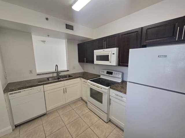 1161 Golden Lakes Boulevard # 1315, West Palm Beach FL 33411 - West Palm Beach, FL - Photo 6