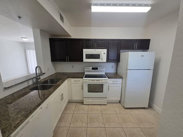 1161 Golden Lakes Boulevard # 1315, West Palm Beach FL 33411 - West Palm Beach, FL - Photo 7