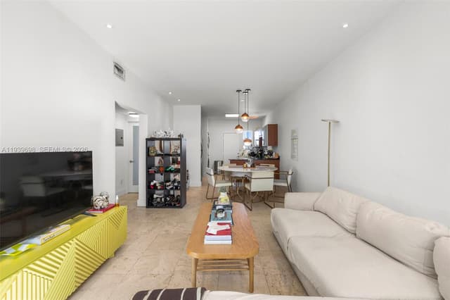 1045 Lenox Ave # 7, Miami Beach FL 33139 - Miami Beach, FL - Photo 2