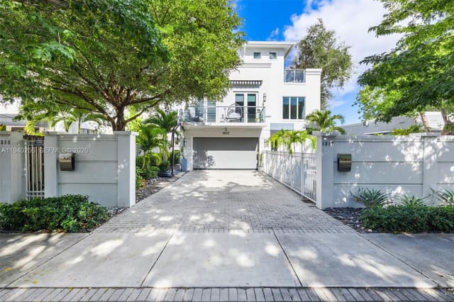 1317 NE 2nd St, Fort Lauderdale FL 33301 - Fort Lauderdale, FL - Photo 3