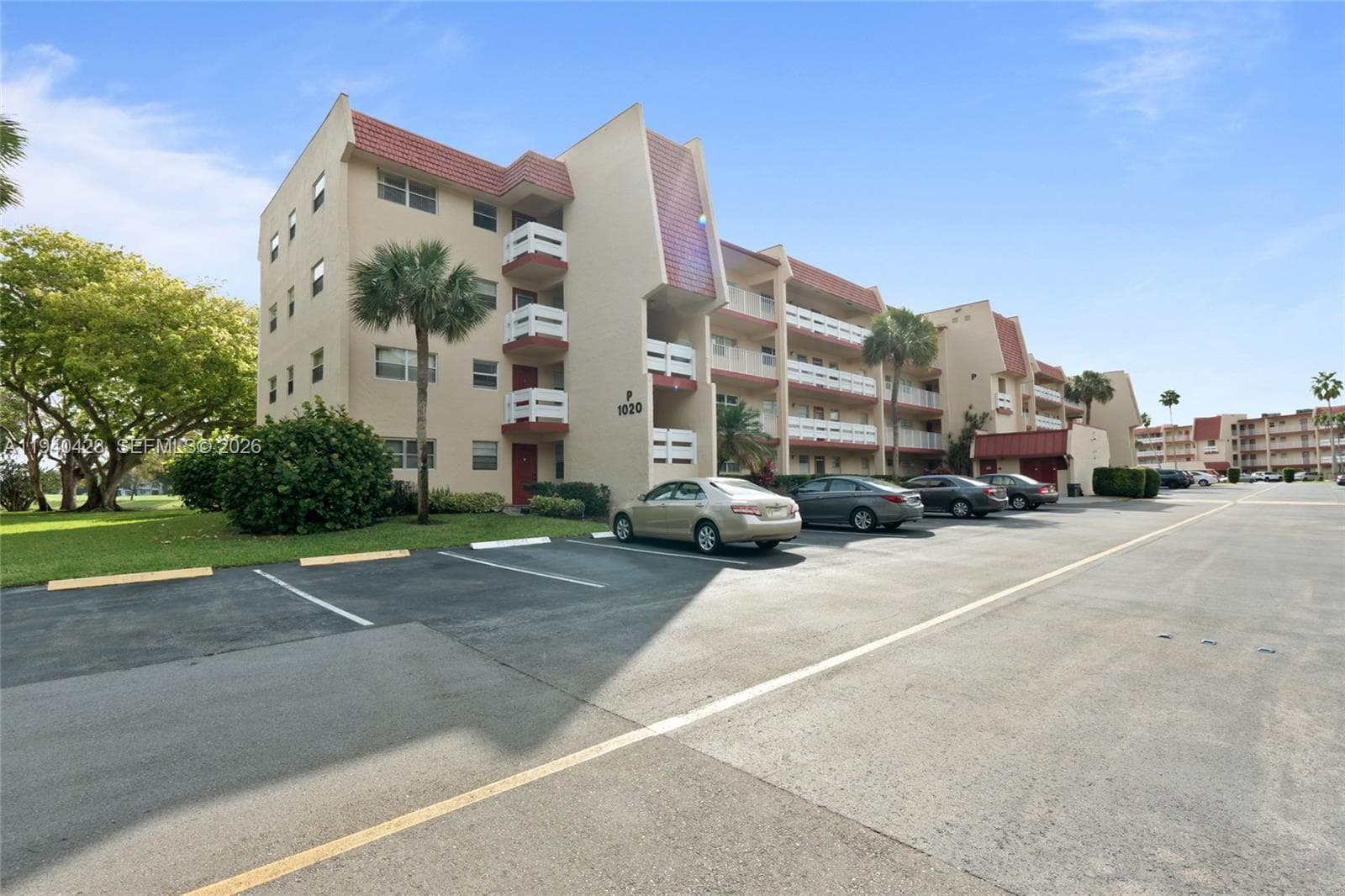 1020 Country Club Dr # 206, Margate FL 33063 - Margate, FL - Photo 1